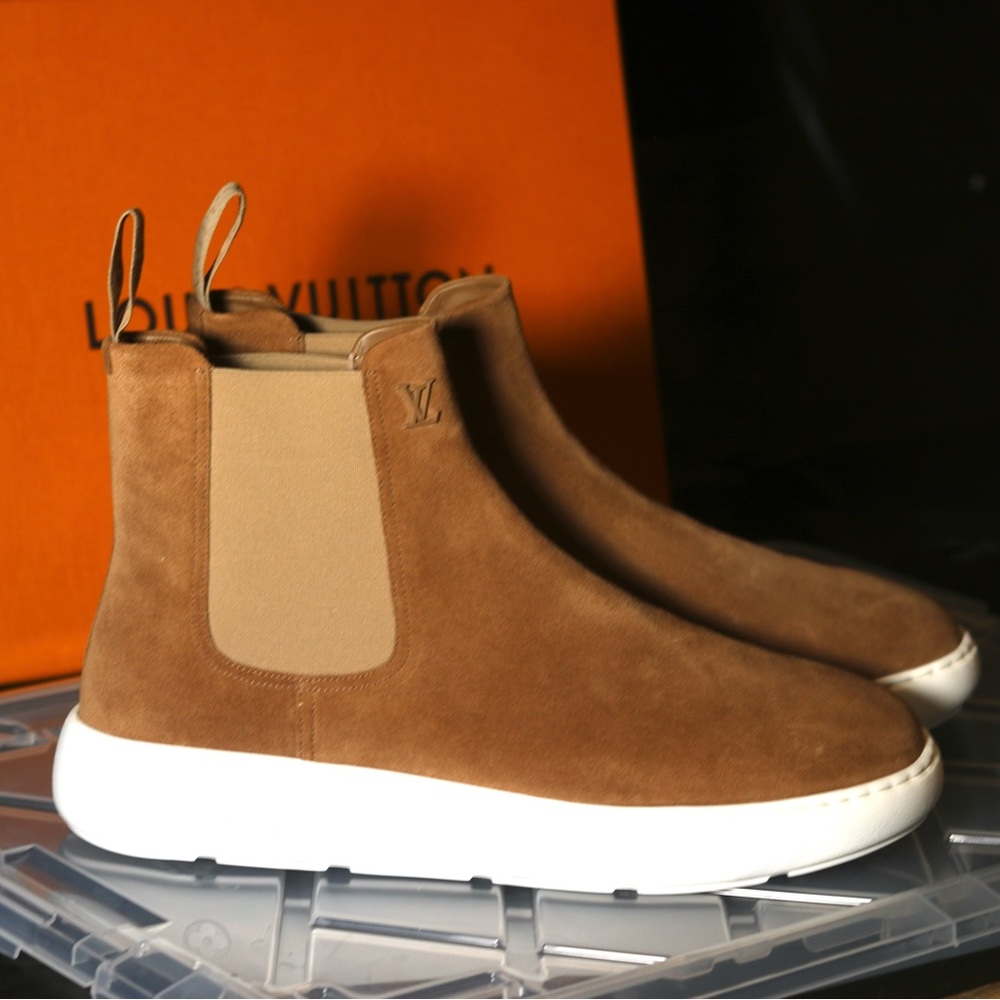 Louis Vuitton Men's Brown Suede Chelsea Boots
